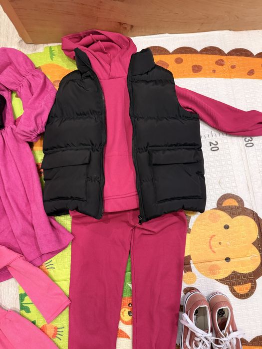 Весняний лот на дівчинку 128