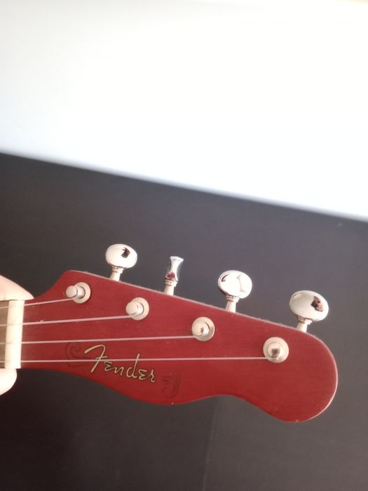 Ukelele Fender Venice