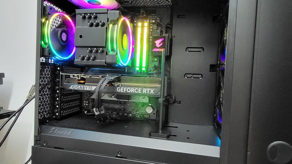 Komputer gamingowy AMD Ryzen 7-7800X3D/32GB/RTX5070/1TB Gwarancja