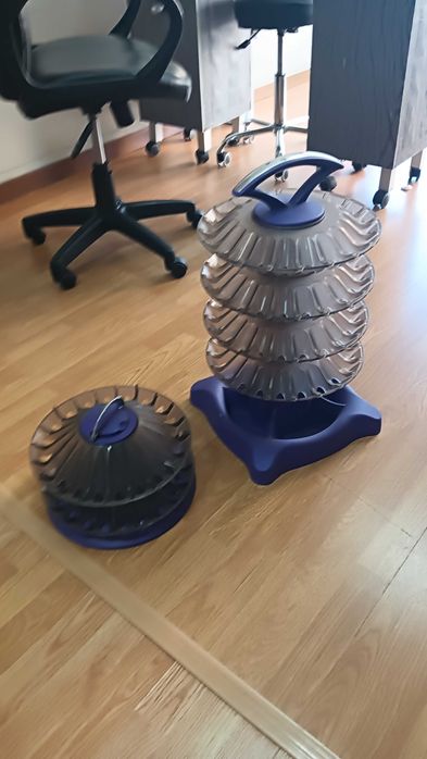 Expositor de vernizes