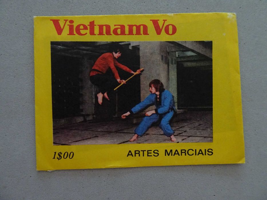 Carteira de cromos fechada Vietnam Vo Artes Marciais