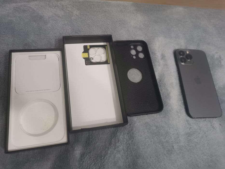 iPhone 13 Pro Max – COMO NOVO