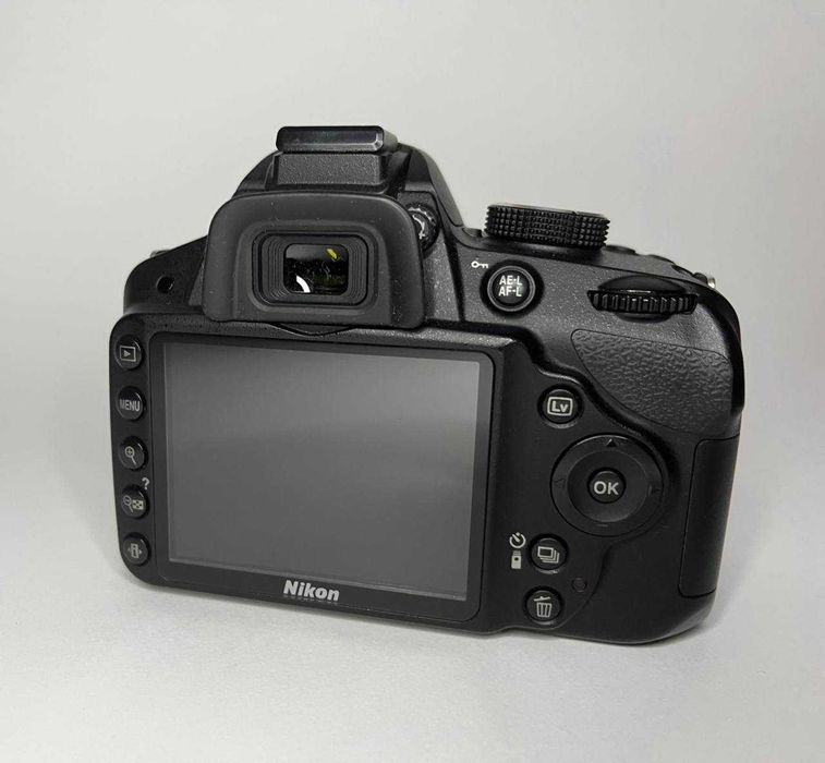 Nikon D3200 + Tamron SP AF 17-50 мм F2.8 XRDi II VC + спалах + SD 8 64