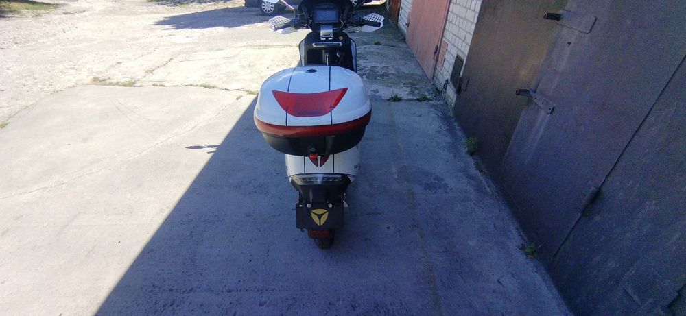 Электроскутер Yadea g5+