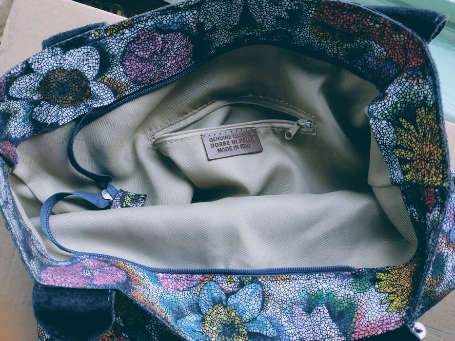 torebka damska worek w kwiaty skóra