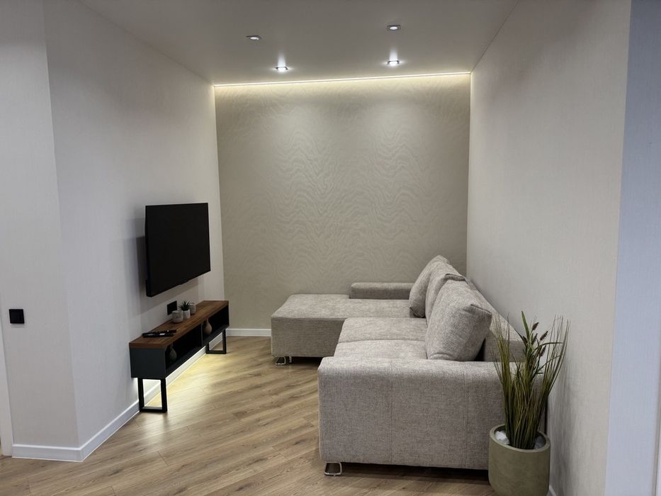 Я Власник!5/6 ст.Фонтана Сдам довгостроково 1 кімнатну ЖК Модерн