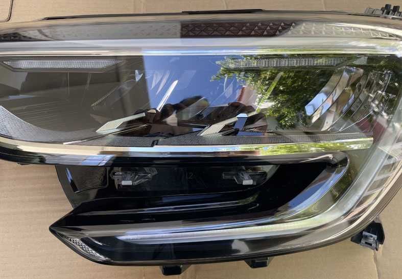 otica frontal ESQ renault megane IV . fase 2 - Full LED