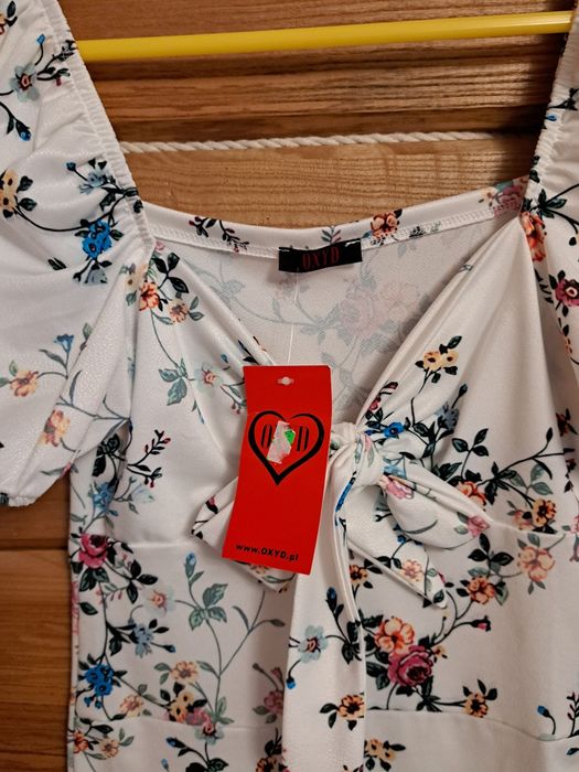 Nowa sukienka z wiązaniem xs