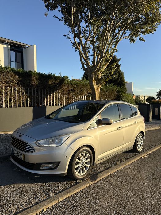 Ford C-Max Titanium 1.5 TDCi 120 cv | 2017 | Único proprietário | Histórico Ford