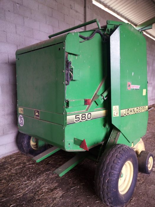 Enfardadeira de rolo John Deere