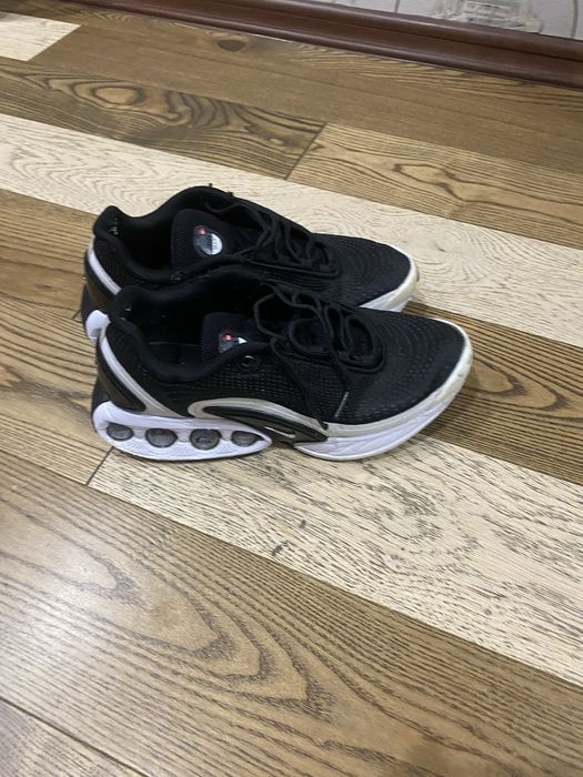 Продам кросівки найк дн 39