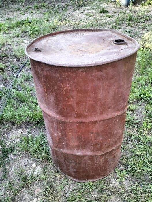 Продам бочку 200 литров