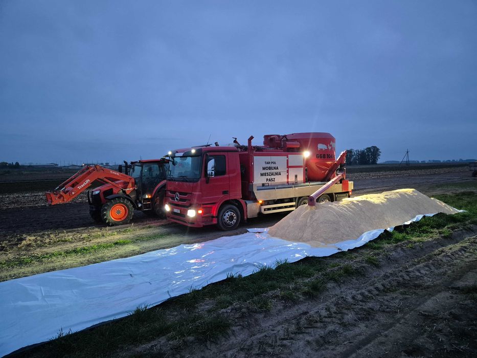 Mobilna Mieszalnia Pasz - Usługi Śrutownik Gniotownik
