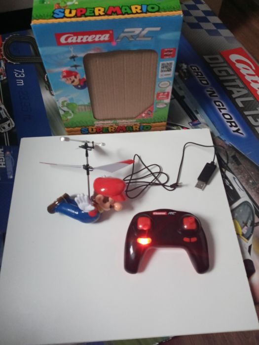 Carrera RC Mario dron