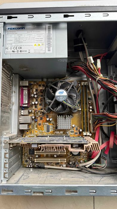 Sprawny komputer PC retro Celeron 2x2GHz 3GB RAM Radeon 2600 Pro