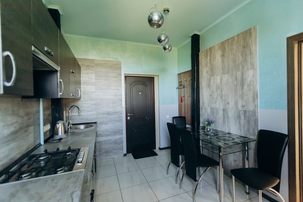 Затишна квартира біля Жд вокзалу(100метрів)