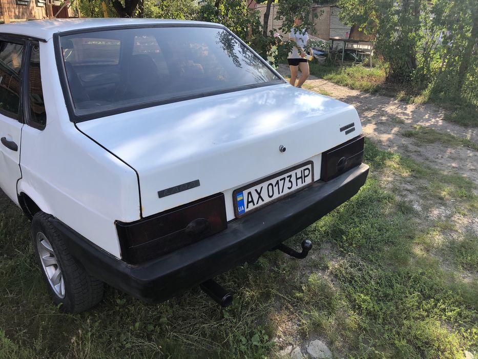 Продам ваз-21099