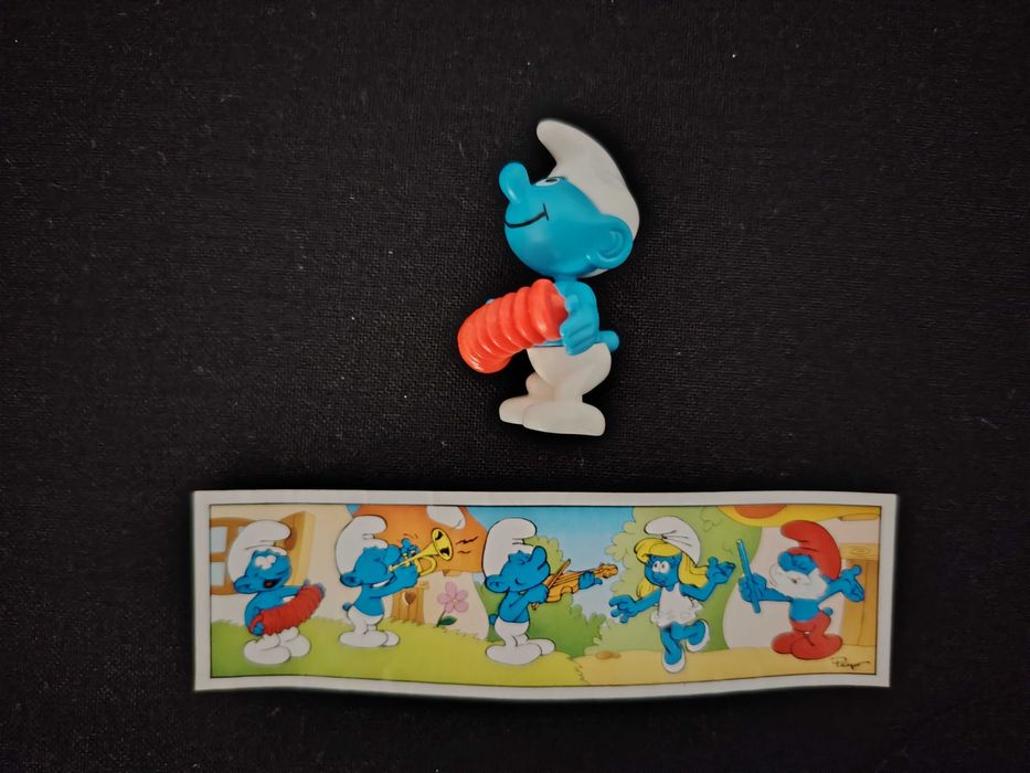 Bonecos Smurfs Ovos Kinder