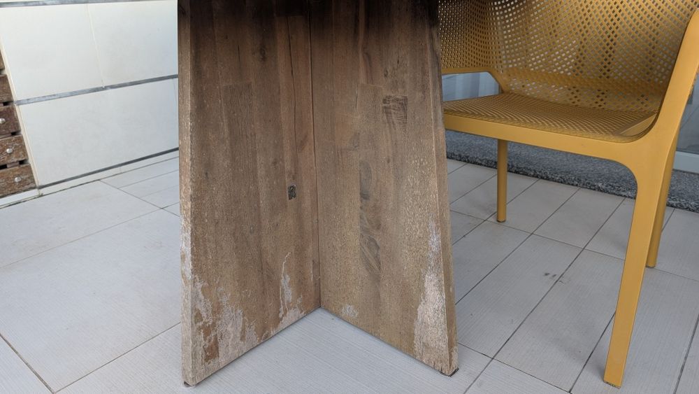 Mesa de Jardim La Redoute 
Acácia 
73cm.de altura 
120cm de diâmetro