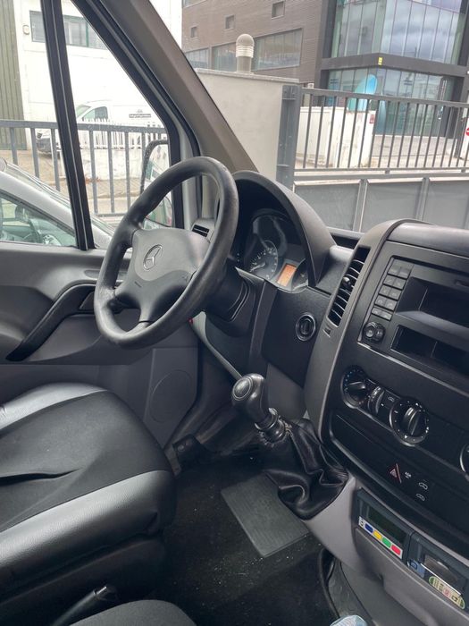 Vende-se mercedes Sprinter c/ caixa frigorifica