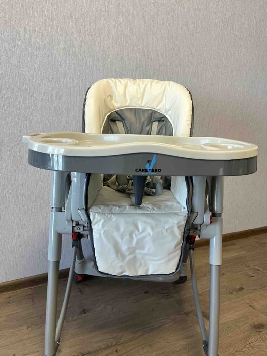 Годувальний столик CARETERO