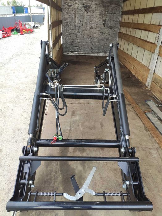 Фронтальний навантажувач на трактор МТЗ 82, Фронтальный погрузчик КУН