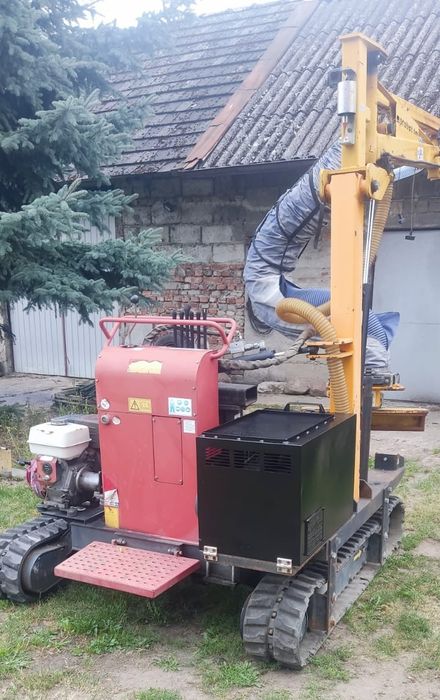 Układarka do kraweznikow PROBST TM mobil 2010 r, optimas gasienice