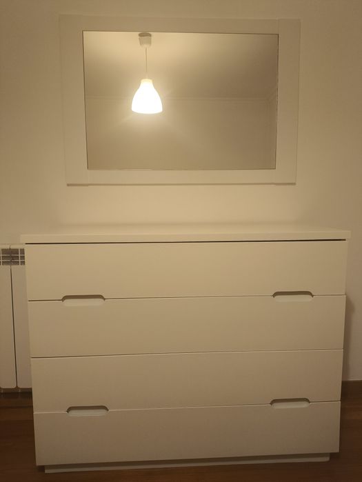 Quarto de casal em branco