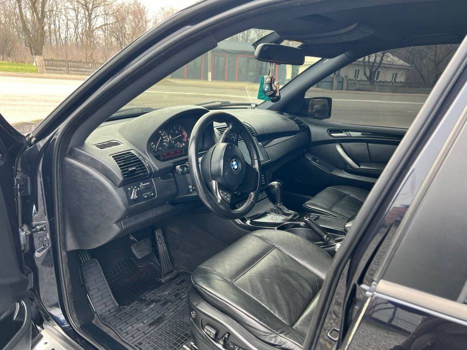 Продається BMW X5 e53 в дуже гарному стані  !!!