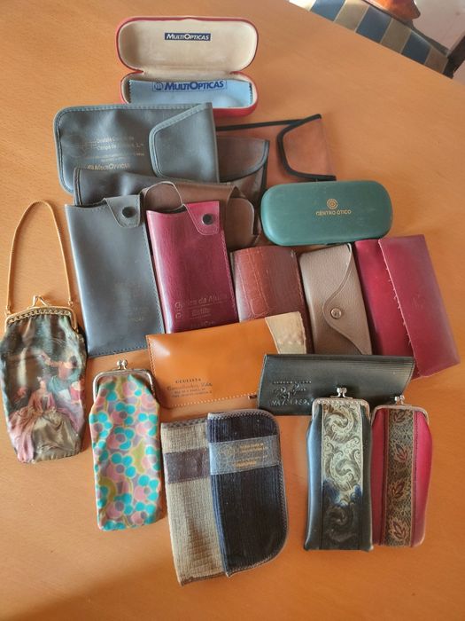 Bolsas para óculos vintage.