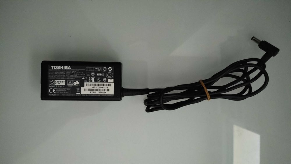 Carregador Toshiba PA5178U-1ACA