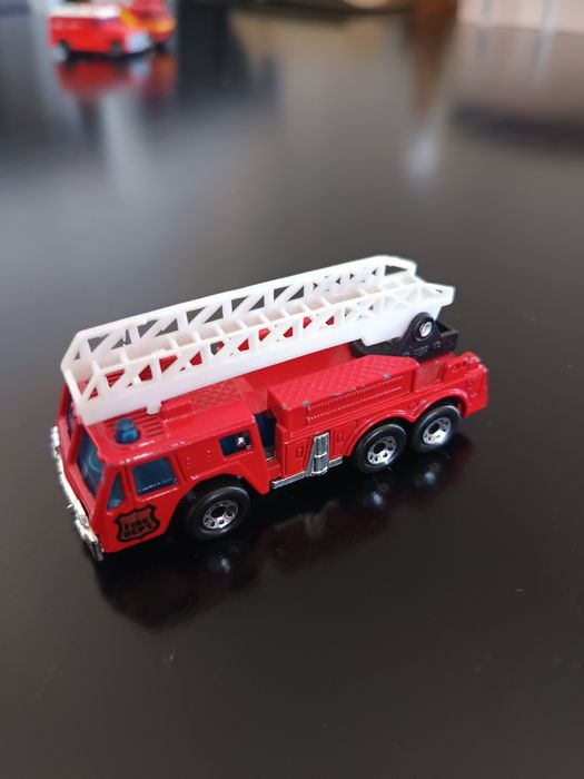 Mix modeli Matchbox 4szt