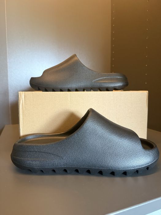 Yeezy Slide Onyx czarne klapki / slide