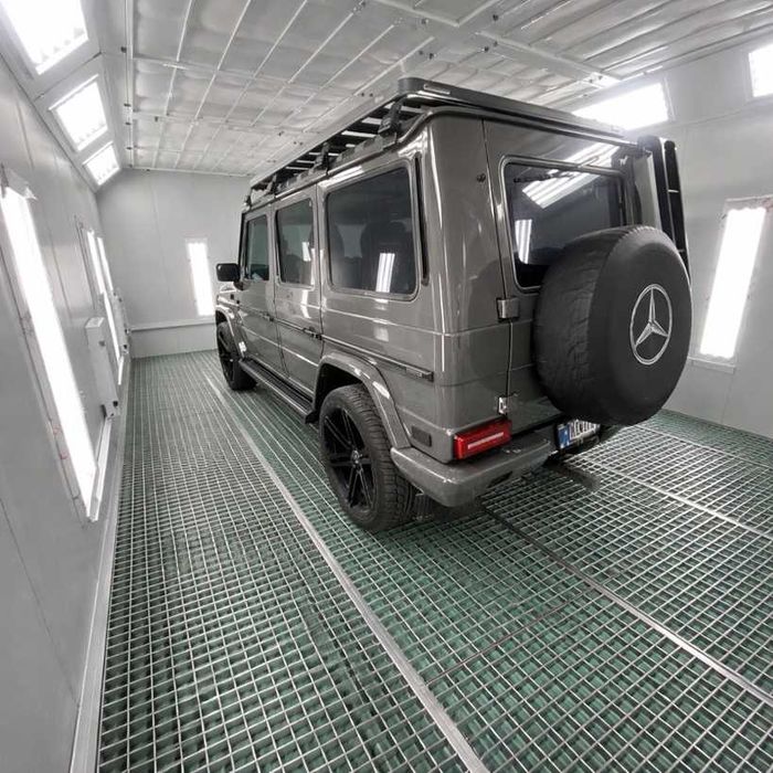 Kabina lakiernicza samochodowa MIRWENT 4 × 7 m, dostępną od ręki.