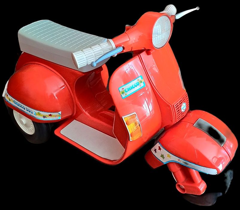 Brinquedo Chicco VESPA 500 S - RARO!