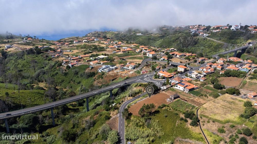 Moradia em Ruína com 1.000 m² de Terreno | Maloeira, Calheta