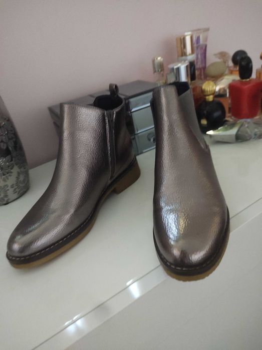 Botki sztyblety skórzane srebrne 38
