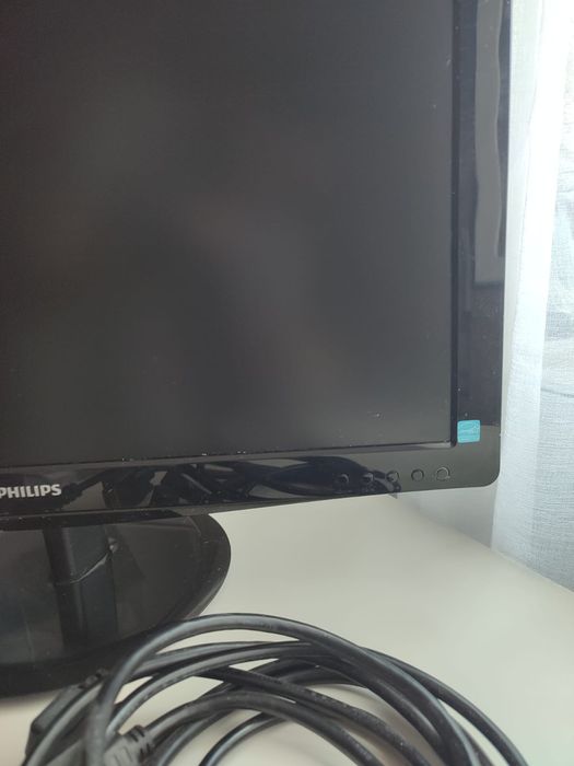 Монітор pnilips 22.5