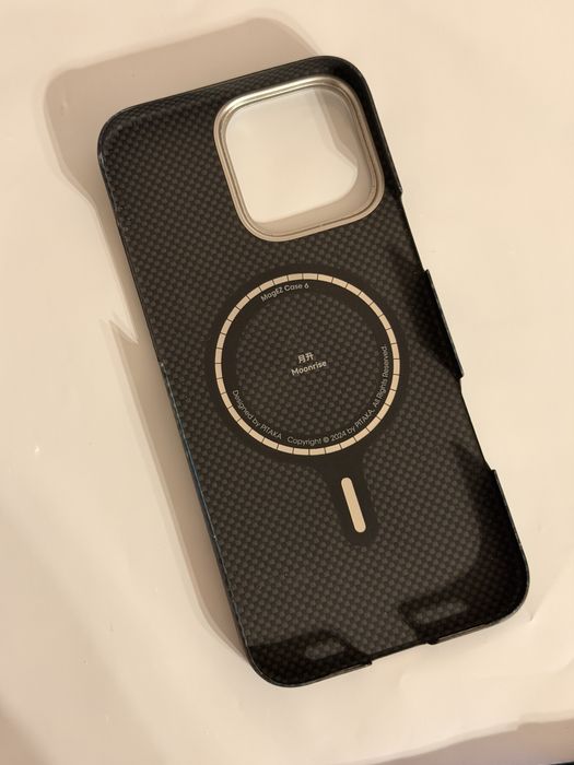 Чехол Pitaka 16 Pro Max