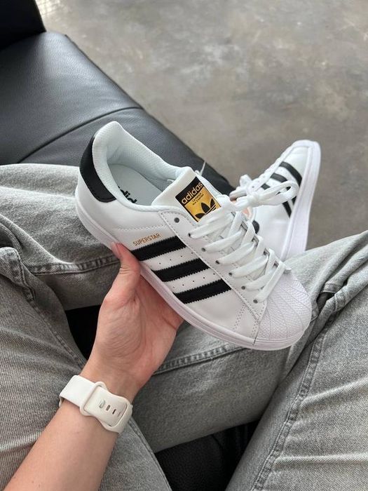 Adidas Superstar black