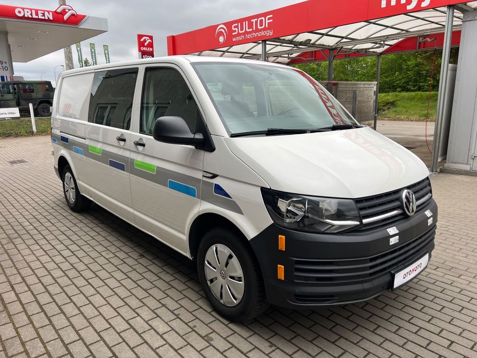 Volkswagen Transporter 2017 klima 6 osób long długi niski przebieg raty leasing kredyt