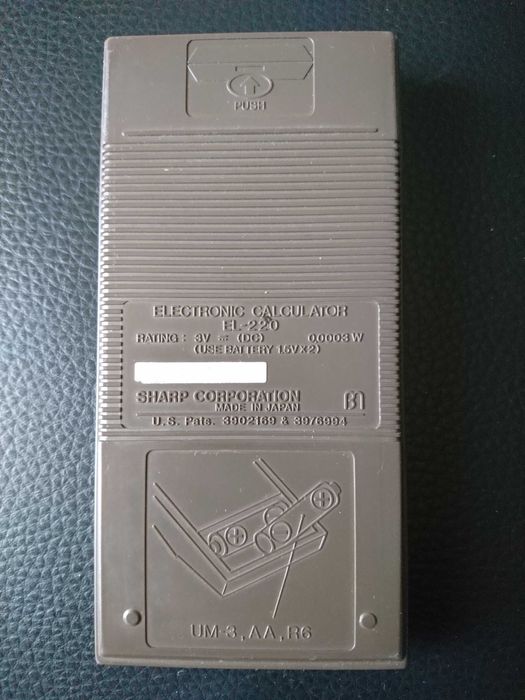 Calculadora SHARP ELSI MATE EL-220