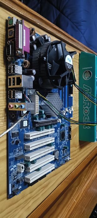 Componentes de PC64752127816961121