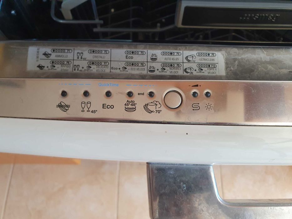 Máquina de lavar louça SMEG