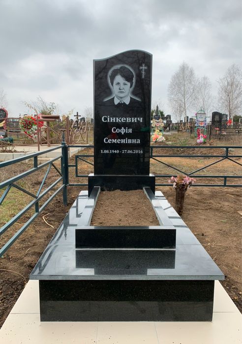 Гранитные памятники Беляевка и Одесская обл