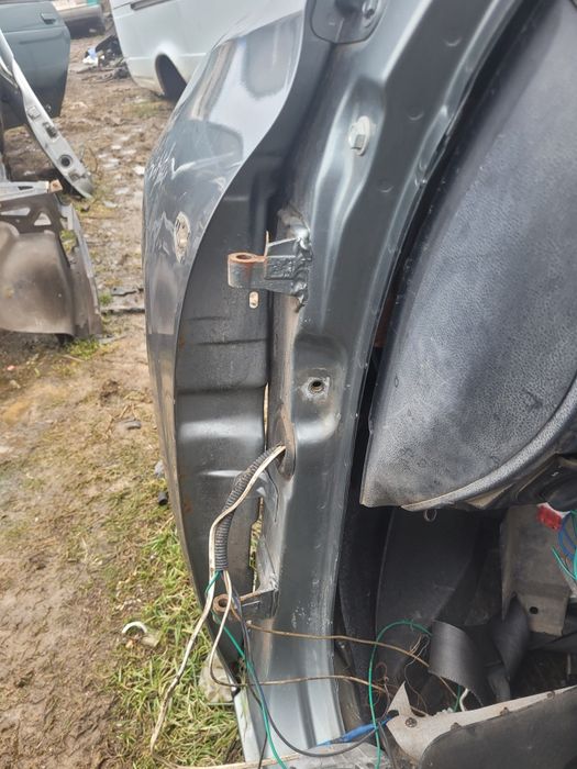 Передняя левое крыло гранта