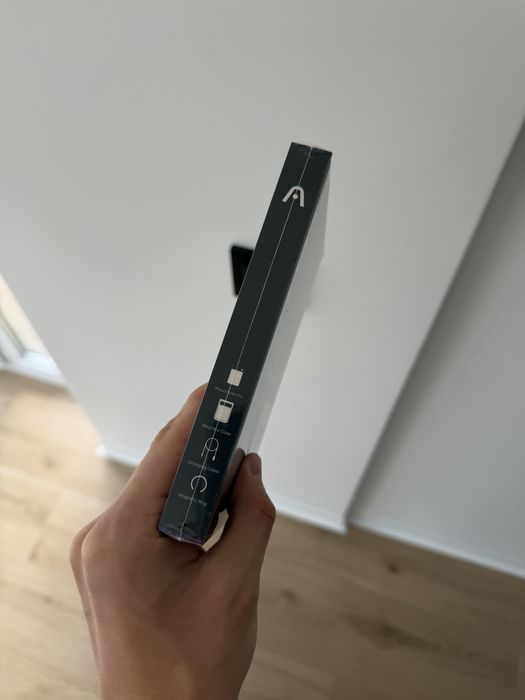 Нові диктофони Plaud Note Pro Black