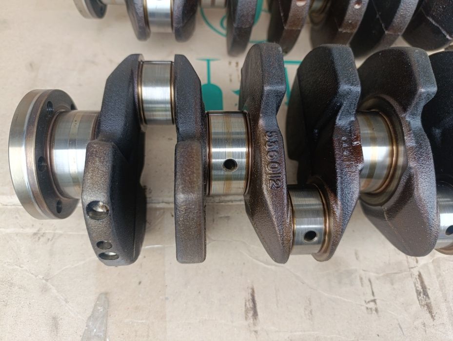 Колінвал коленвал 1.8 16V x18Xe opel Vectra Astra Zafira