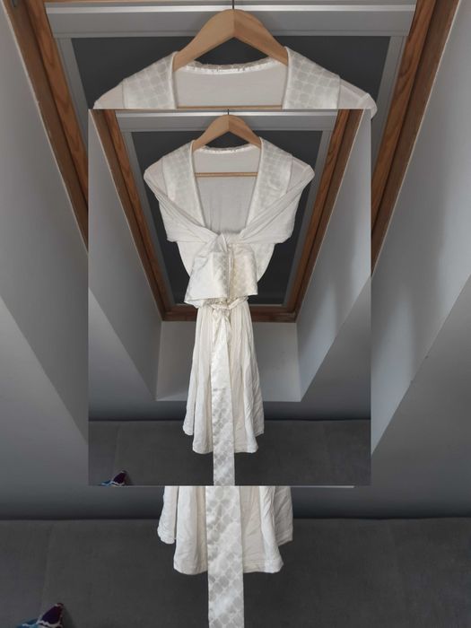 biały kremowy krótki szlafrok satynowy wiązany cienki klasyczny S M