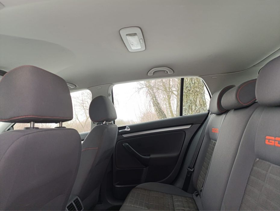 Свіжо пригнаний Volkswagen Golf ексклюзивний варіант 1.9 tdi 77 кв